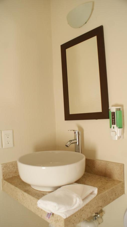 פוארטו מורלוס Hotel Muchin מראה חיצוני תמונה